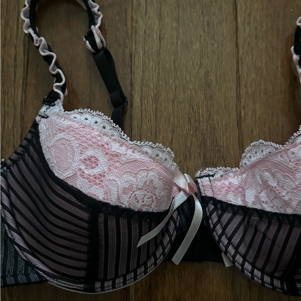 SOLD DONT BUY NWT Sophie B Y2k baby pink and black lace coquette bra 34C - Picture 3 of 5